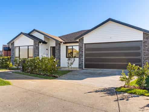 10 Arohaina Avenue, Karaka