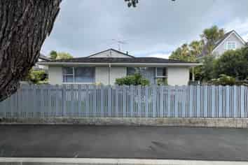 1/52 Queens Grove, Lower Hutt