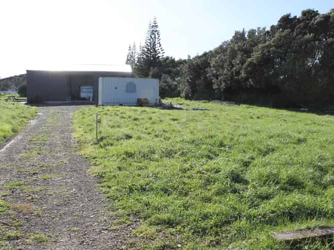 12 Atkinson Avenue, Otaki Beach