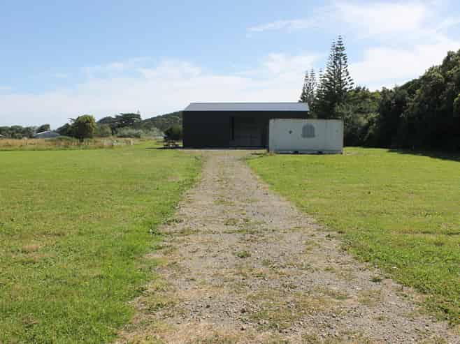 12 Atkinson Avenue, Otaki Beach
