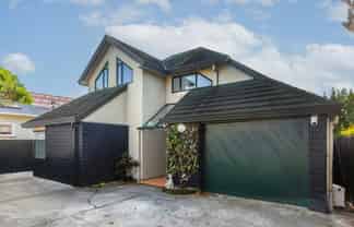 15a Puriri Street, Woburn