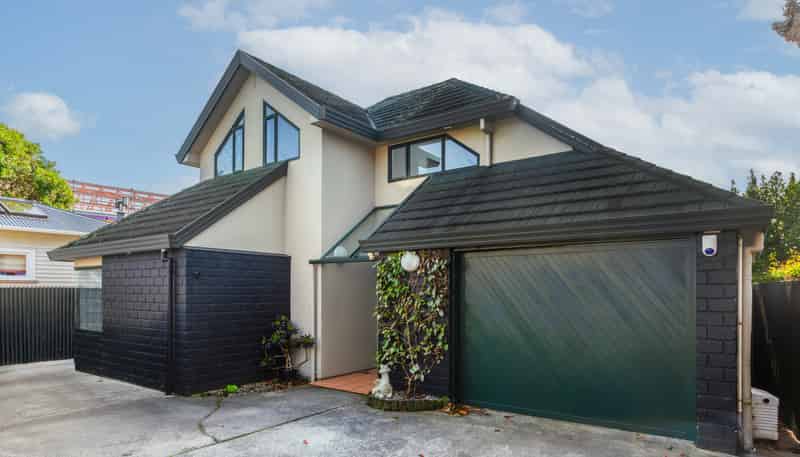 15a Puriri Street, Woburn
