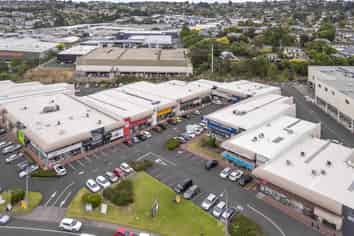 Prime 668sqm bulk retail in Auckland’s Link Drive