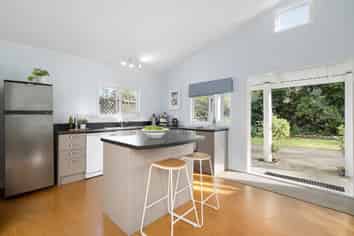 16 and 16A Oroua Street, Eastbourne