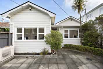 16 and 16A Oroua Street, Eastbourne