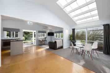 16 and 16A Oroua Street, Eastbourne