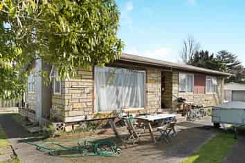 38 Forth Crescent, Glenview