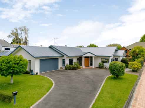 29 Montrose Crescent, Huntington