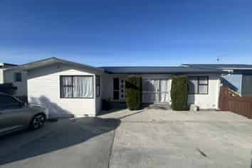 30 Akaroa Drive, Maupuia
