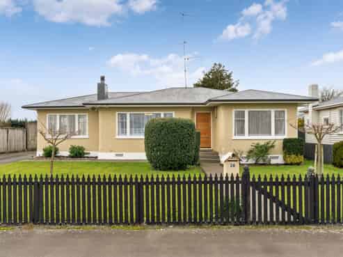 28 Kent Street, Carterton