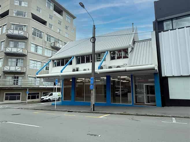 High Exposure Showroom & Warehousing