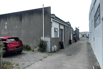 Freehold Commercial for $200K!