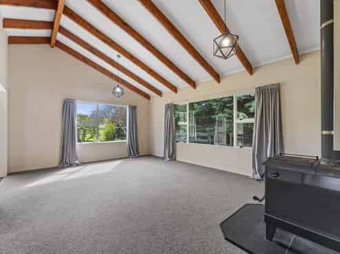 52 Caroline Drive, Maunganamu