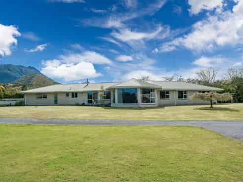 52 Caroline Drive, Kaimanawa Forest Park