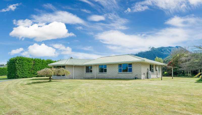 52 Caroline Drive, Maunganamu