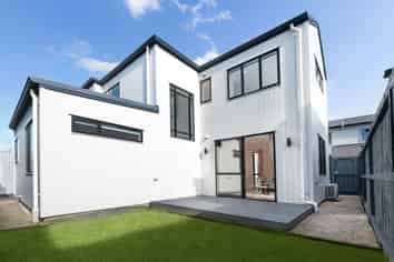 718B Massey Road, Mangere
