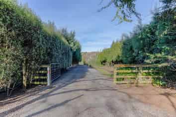 2A Riverbank Road, Whanganui East