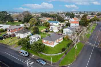 51 Pilkington Road, Panmure