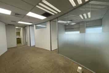 Premium Medical Space | Offices with basins