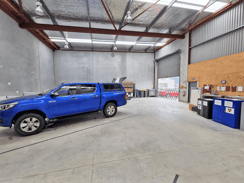 POSITION PERFECT - INDUSTRIAL UNIT

