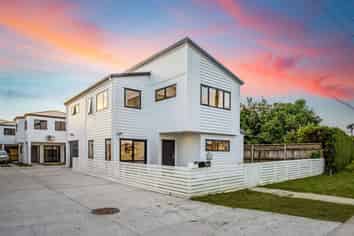 52A & 52B Tapu Road, Huapai