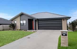 15 Cascade Crescent, Tikipunga