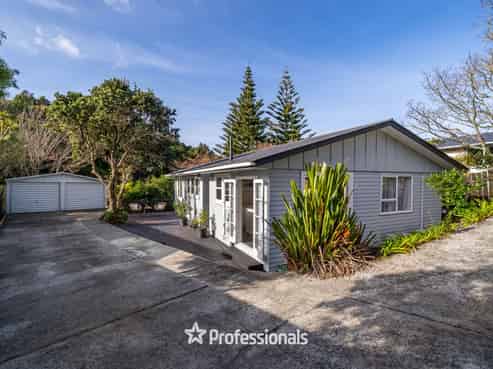 190 Dowse Drive, Maungaraki