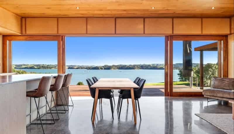 15 Grant Street, Mahurangi East