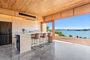 15 Grant Street, Mahurangi East