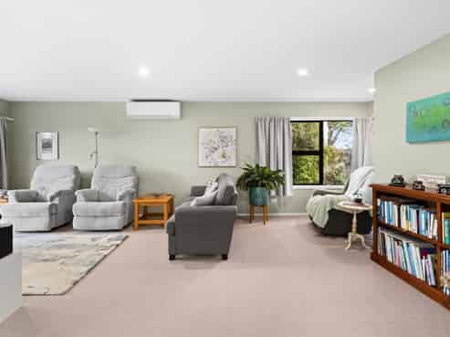 329 Westminster Avenue, Tamatea