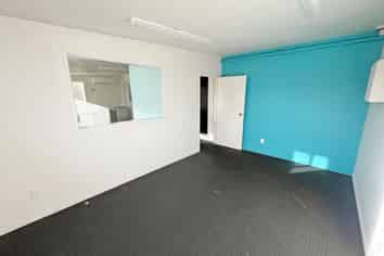 AFFORDABLE GROUND FLOOR OFFICE

