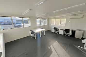 AFFORDABLE GROUND FLOOR OFFICE
