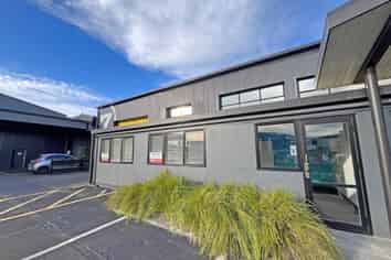 AFFORDABLE GROUND FLOOR OFFICE
