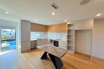 5/12 King Edward Avenue, Epsom