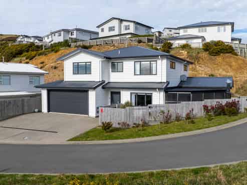 4 Antigua Way, Grenada North