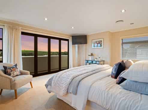 10 Ronaki Road, Mission Bay