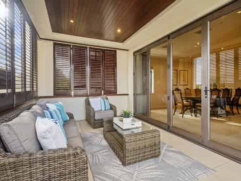 10 Ronaki Road, Mission Bay