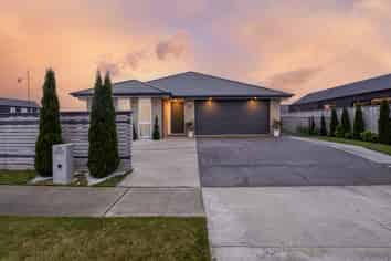 85 Tiritiri Moana Drive, Pegasus