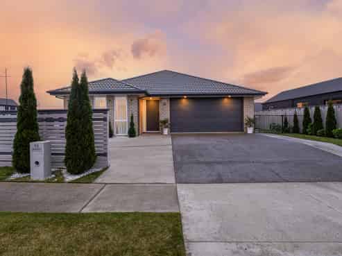 85 Tiritiri Moana Drive, Pegasus