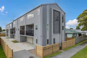 Lot 4/90 Point England Road, Point England