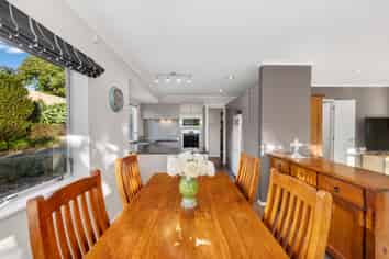 1/16 Woodview Rise, Botany Downs