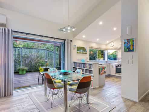 82 Te Moana Road, WAIKANAE BEACH