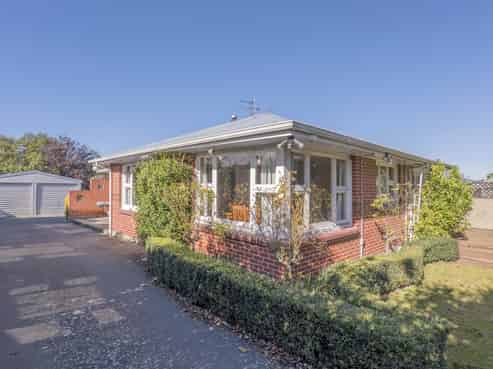 12 Reid Crescent, Allenton