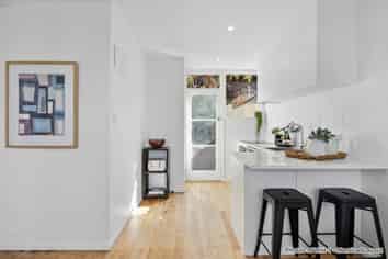 2/130B Paihia Road, One Tree Hill