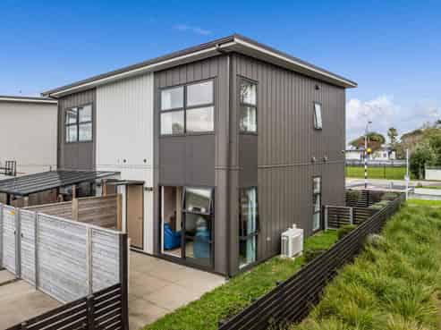 22 Bader Drive, Mangere
