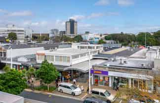Passive investment in Takapuna’s retail heart