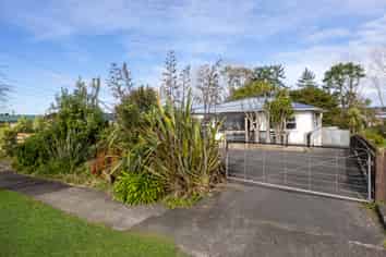 365 Main Road, Huapai