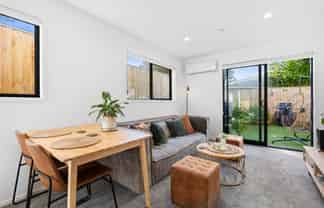 12/200 Carrington Road, Mount Albert