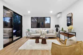 121D Vodanovich Road, Te Atatu South