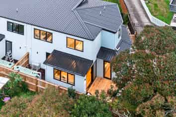 121D Vodanovich Road, Te Atatu South